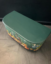 Load image into Gallery viewer, Super Cute Children’s Creatures of the Sea Toy Box